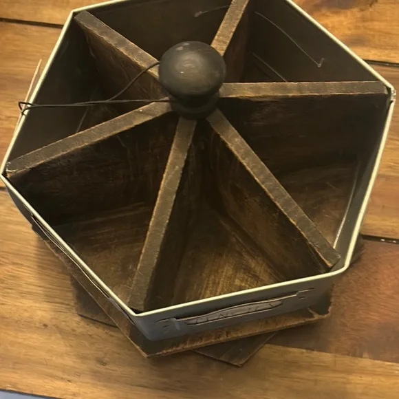 Rae Dunn Gray Rotating Pencil Case - Picture 6 of 9